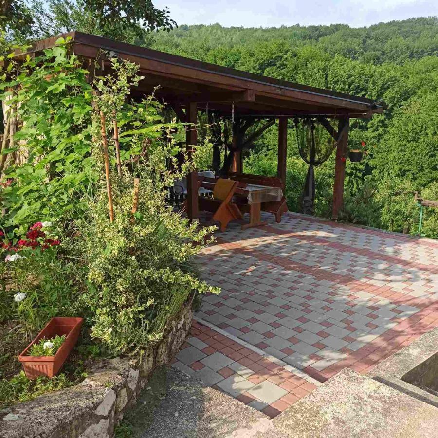 Guest House Bee Вісоко Екстер'єр фото