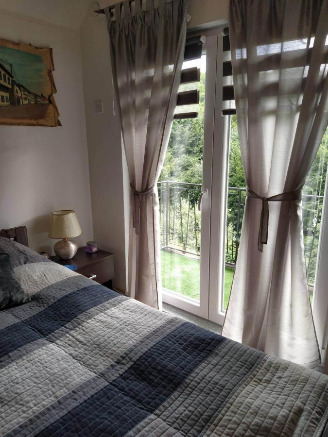 Guest House Bee Вісоко Екстер'єр фото